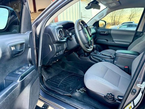 Used 2023 Toyota Tacoma SR w/ SR Convenience Package image 13