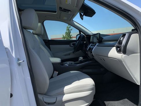 Used 2022 Kia Sorento EX w/ Panoramic Sunroof Package FWD image 34