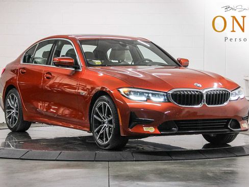 Used 2022 BMW 330e xDrive w/ Premium Package image 1