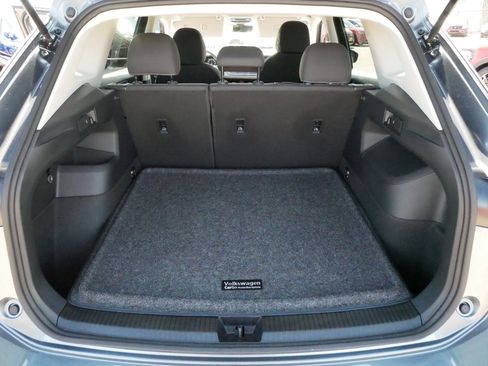Certified 2025 Volkswagen Tiguan S w/ 18" Wheel Package AWD/4WD image 18