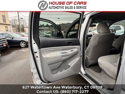 Used 2011 Toyota Tacoma 4x4 Double Cab w/ SR5 Pkg #2 image 25