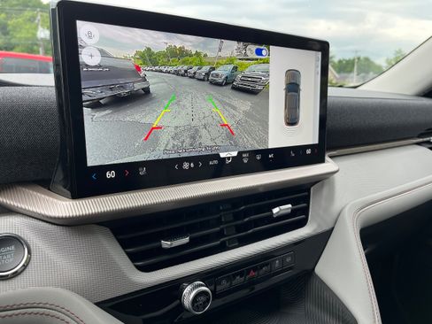 New 2026 Ford Explorer Active w/ Active Comfort Package AWD/4WD image 19