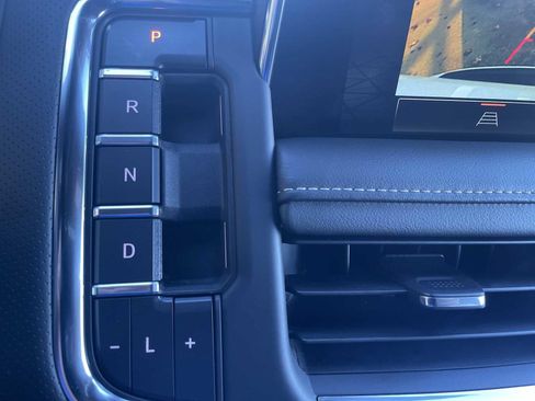 Certified 2023 GMC Yukon SLT image 15