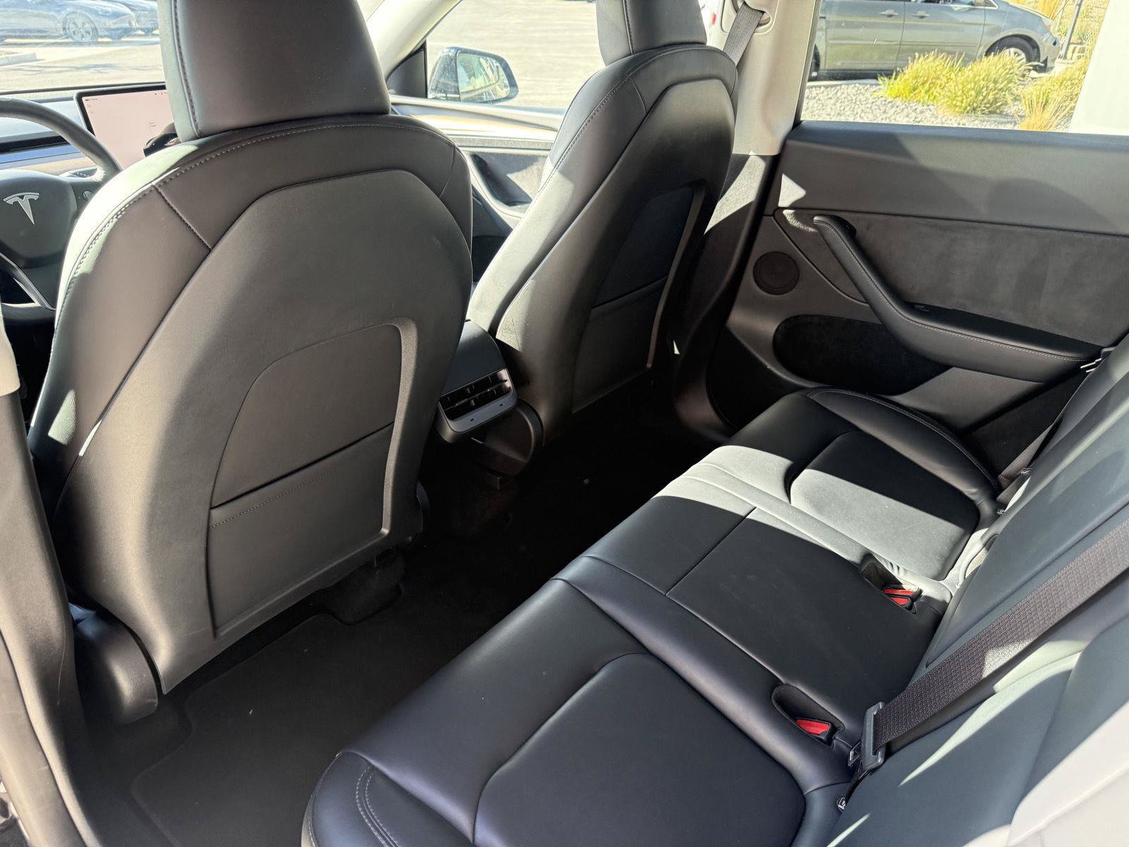 Used 2024 Tesla Model Y Long Range AWD/4WD image 15