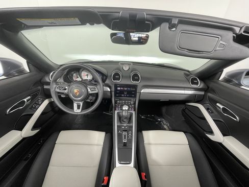 Used 2025 Porsche 718 Boxster S image 13