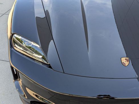 New 2025 Porsche Taycan image 12