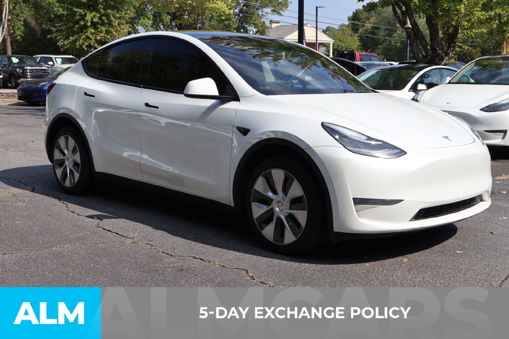 Used 2023 Tesla Model Y Long Range AWD/4WD image 3