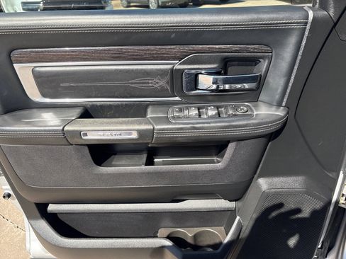 Used 2017 RAM 1500 Limited image 17