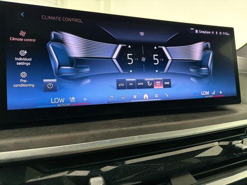 Used 2024 BMW X5 xDrive40i AWD/4WD image 23