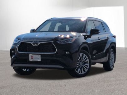 Used 2026 Toyota Highlander Platinum