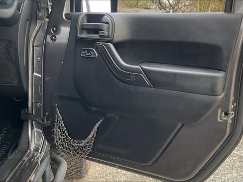 Used 2014 Jeep Wrangler Unlimited Sahara w/ Connectivity Group image 23