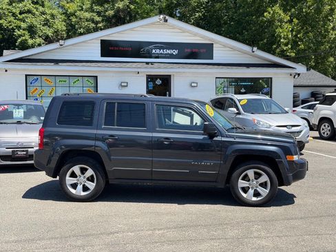 Used 2014 Jeep Patriot Latitude AWD/4WD image 44