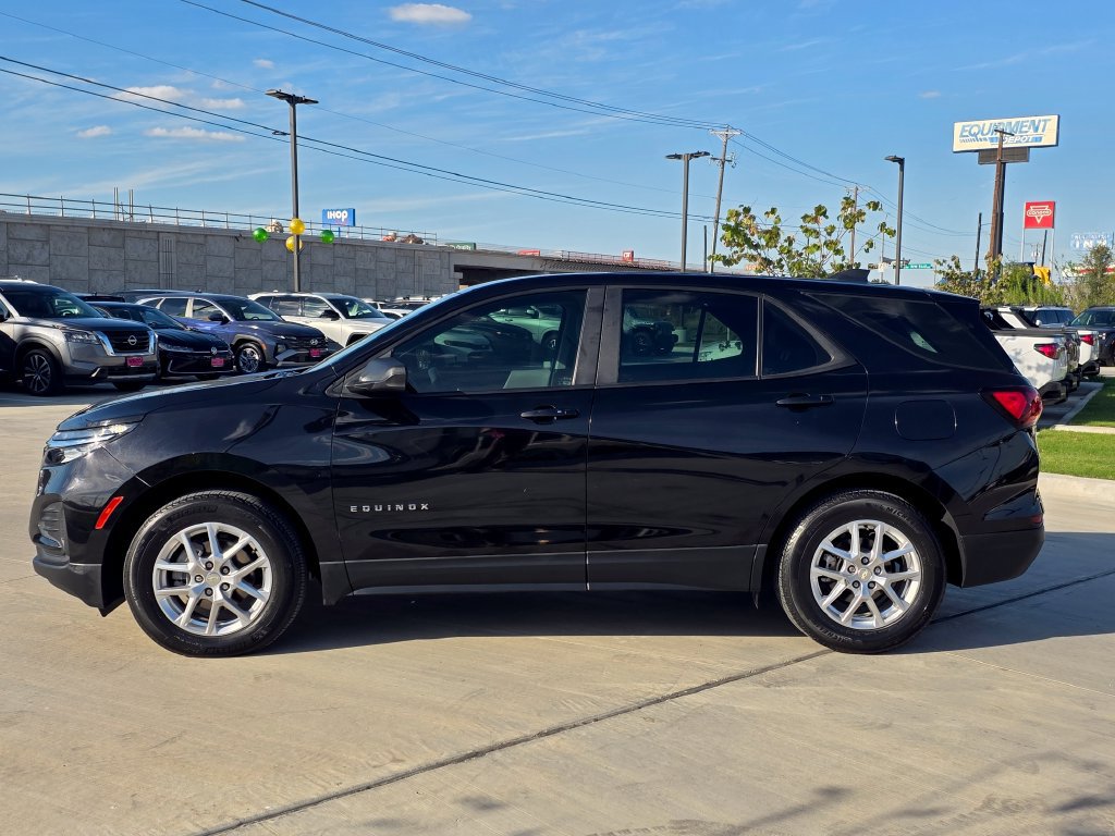 Used 2023 Chevrolet Equinox LS FWD image 5