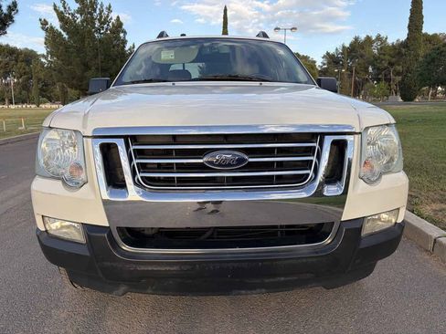 Used 2008 Ford Explorer Sport Trac XLT RWD image 4