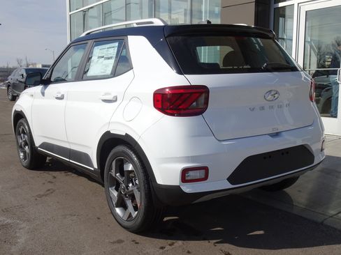 New 2026 Hyundai Venue SEL image 3