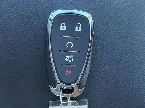 Used 2024 Chevrolet Malibu RS FWD image 22