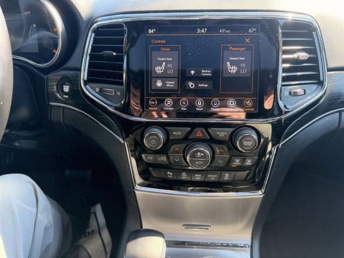 Used 2020 Jeep Grand Cherokee Limited image 20