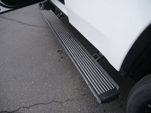 New 2026 Jeep Grand Wagoneer Limited image 13