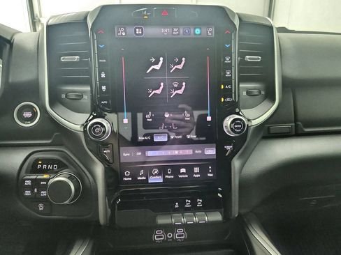New 2026 RAM 1500 Big Horn AWD/4WD image 26