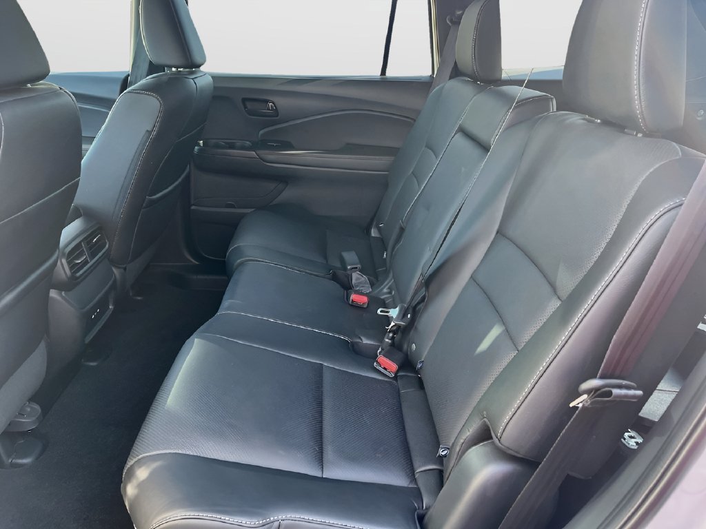 Used 2025 Honda Passport EX-L image 24
