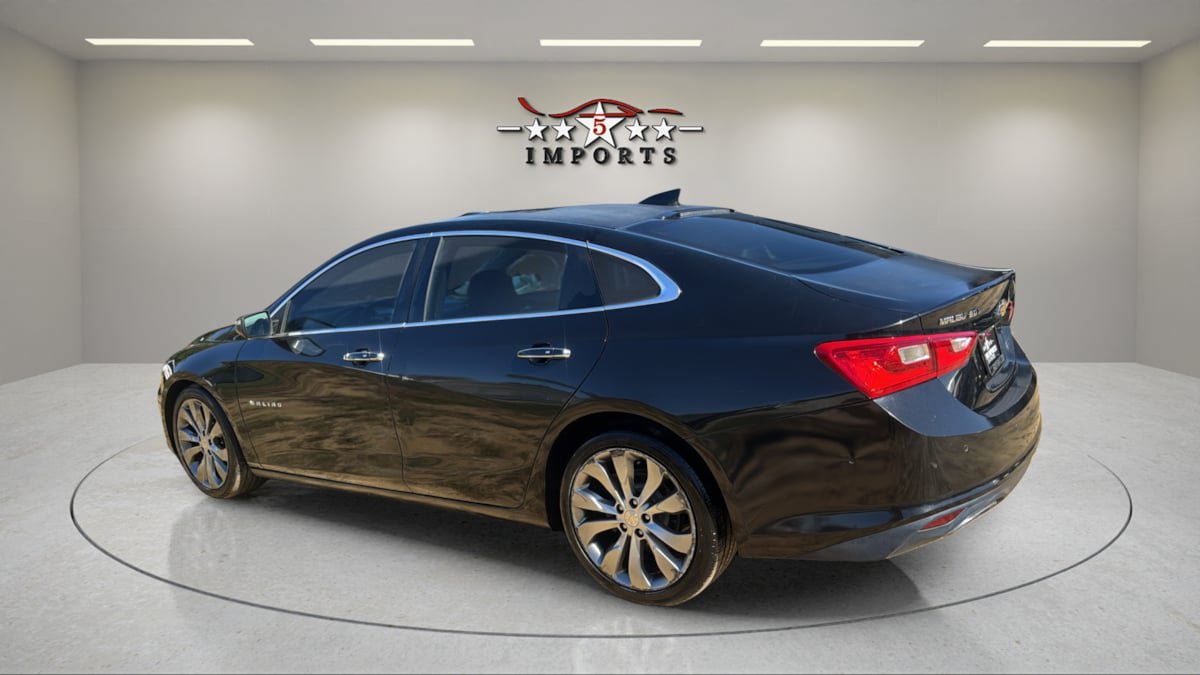 Used 2017 Chevrolet Malibu Premier w/ Premier Sun and Wheel Package FWD image 3