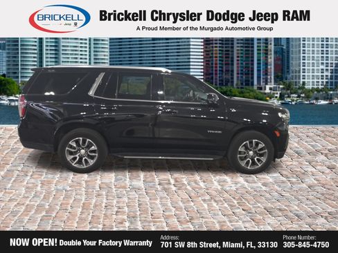 Used 2022 Chevrolet Tahoe LT w/ Luxury Package RWD image 13