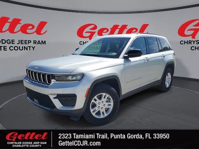 New 2025 Jeep Grand Cherokee Laredo w/ Luxury Tech Group I