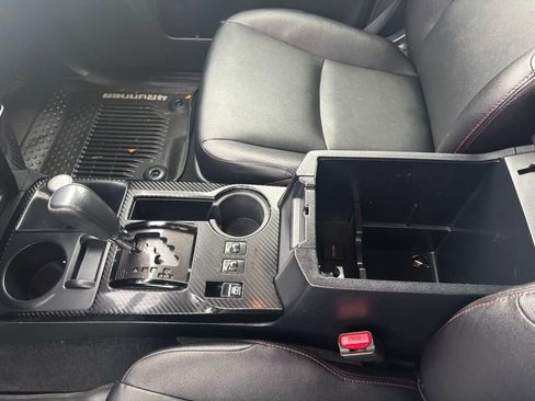 Used 2018 Toyota 4Runner TRD Off-Road Premium image 15