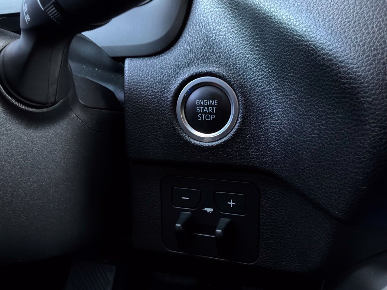 Used 2024 Toyota Tundra SR5 AWD/4WD image 30