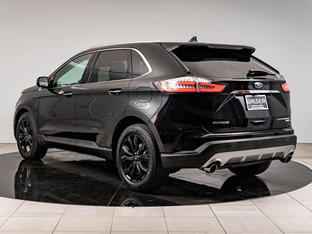 Used 2019 Ford Edge Titanium FWD image 6