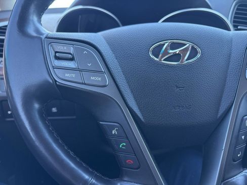 Used 2018 Hyundai Santa Fe SE image 13