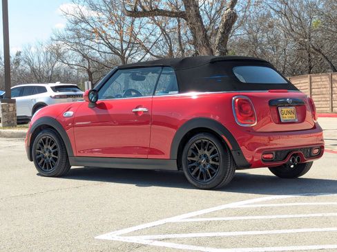 Used 2019 MINI Cooper S w/ Storage Package image 7