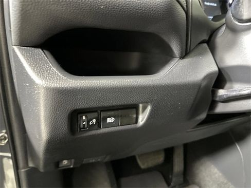 Used 2021 Toyota RAV4 LE image 18