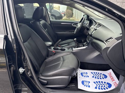 Used 2017 Nissan Sentra SR Turbo w/ SR Turbo Premium Package image 9