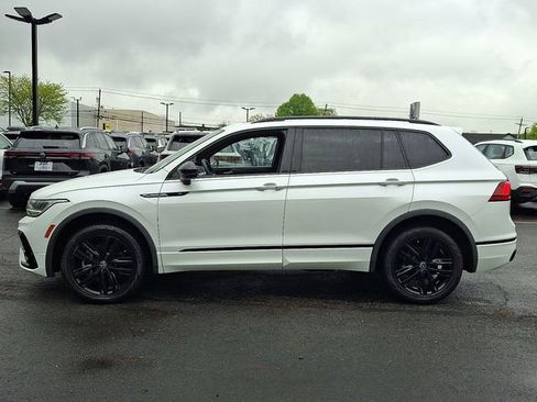 Used 2022 Volkswagen Tiguan SE R-Line AWD/4WD image 6