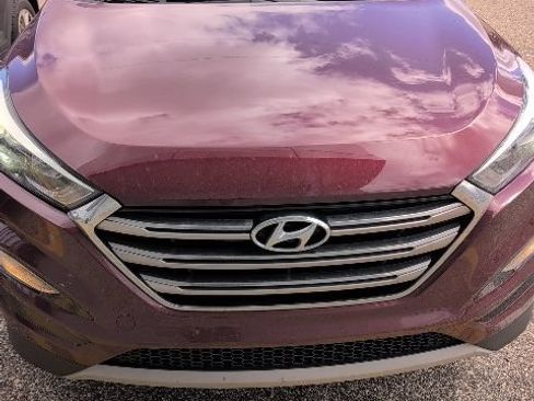 Used 2017 Hyundai Tucson Limited w/ Cargo Package AWD/4WD image 3