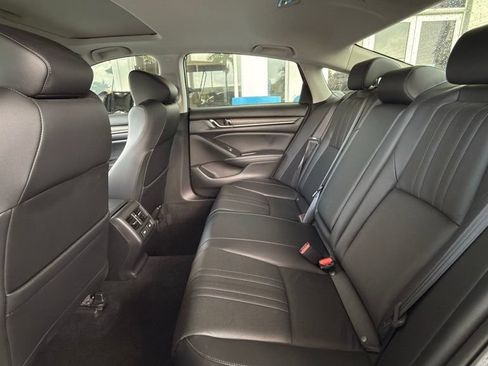 Used 2022 Honda Accord EX-L image 9