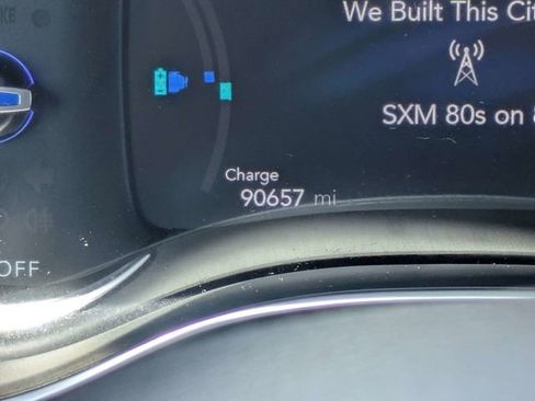 Used 2020 Chrysler Pacifica Limited w/ Advanced Safetytec Group FWD image 30