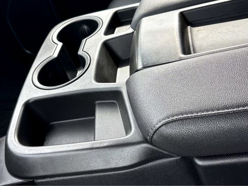 Used 2022 Chevrolet Silverado 1500 LT w/ Safety Package image 13