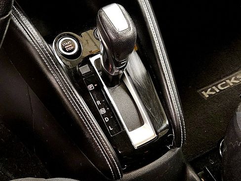 Used 2018 Nissan Kicks SR w/ Exterior Package image 34