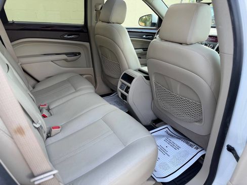 Used 2012 Cadillac SRX Luxury FWD image 19