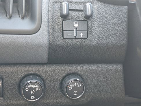 Used 2017 Chevrolet Colorado Z71 image 20