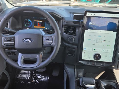 New 2025 Ford F150 Lightning Flash image 12