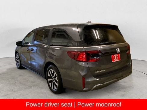 New 2026 Honda Odyssey EX-L image 3