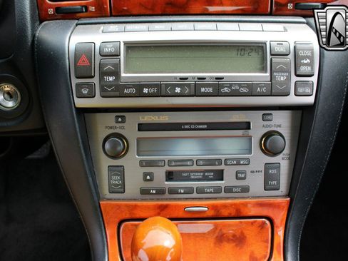 Used 2002 Lexus SC 430 Convertible image 14