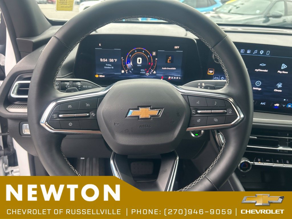 Used 2026 Chevrolet Traverse LT w/ Driver Confidence Package FWD image 13