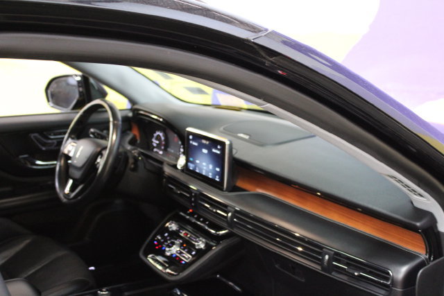 Used 2020 Lincoln Corsair Reserve w/ Elements Package AWD/4WD image 12