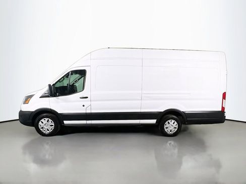 Used 2023 Ford E-Transit 148 High Roof Extended image 8