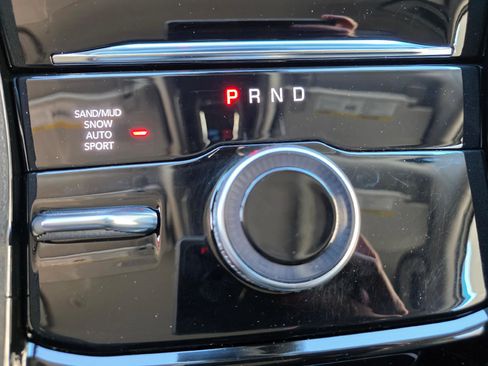 Used 2022 Jeep Grand Cherokee L Limited image 15