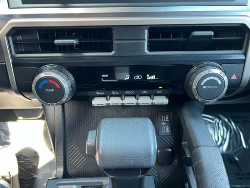 Used 2025 Toyota 4Runner SR5 image 39